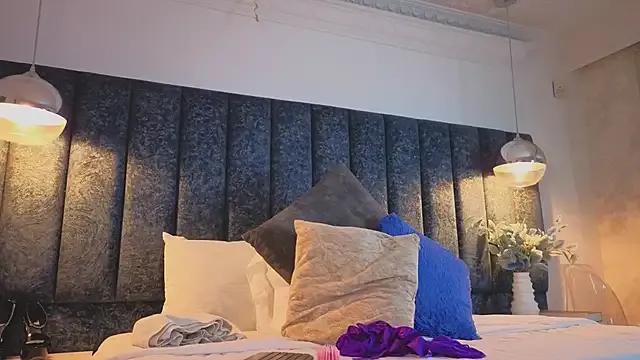 Ariannaa_Suarez1 from StripChat