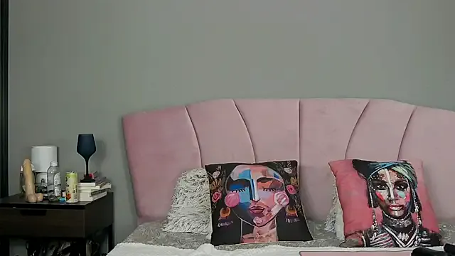 AriannaMoonXx from StripChat