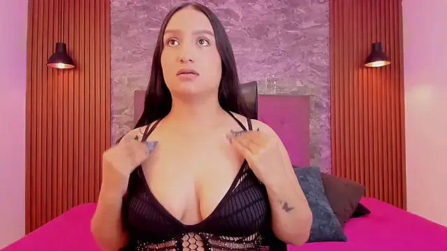 ariawhite1 from StripChat is Freechat