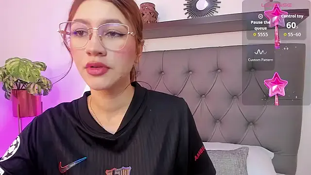 Girls: try live performances with matured performers, from dancing to quirks, in a variety of beautiful sex cams.