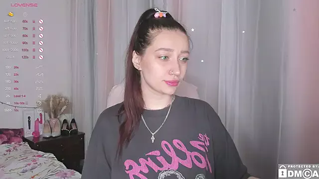 Girls: try live performances with matured performers, from dancing to quirks, in a variety of beautiful sex cams.