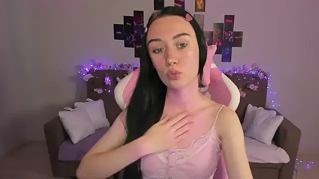 Girls: try live performances with matured performers, from dancing to quirks, in a variety of beautiful sex cams.