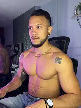 Girls: try live performances with matured performers, from dancing to quirks, in a variety of beautiful sex cams.