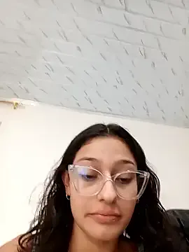 Ary-18 from StripChat