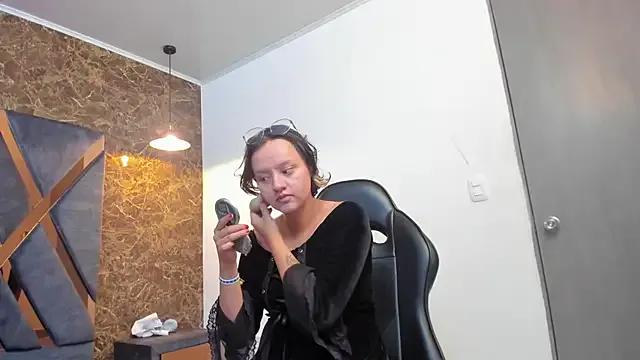 Asami_Hattori from StripChat is Freechat