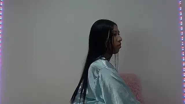 ashley_xxx_hh from StripChat is Freechat