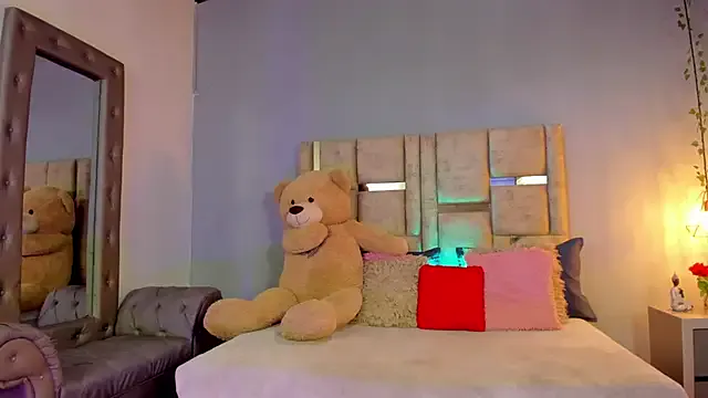 Girls: try live performances with matured performers, from dancing to quirks, in a variety of beautiful sex cams.