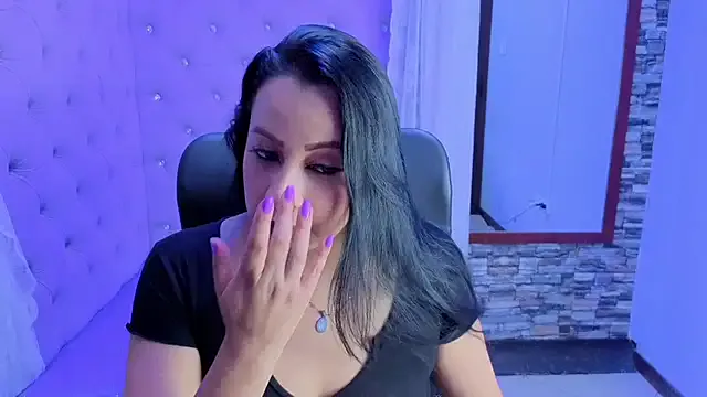 AshleyMontenegro from StripChat is Freechat