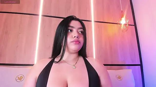 ashlyn_parker from StripChat is Freechat