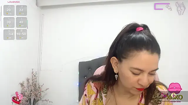 Girls: try live performances with matured performers, from dancing to quirks, in a variety of beautiful sex cams.