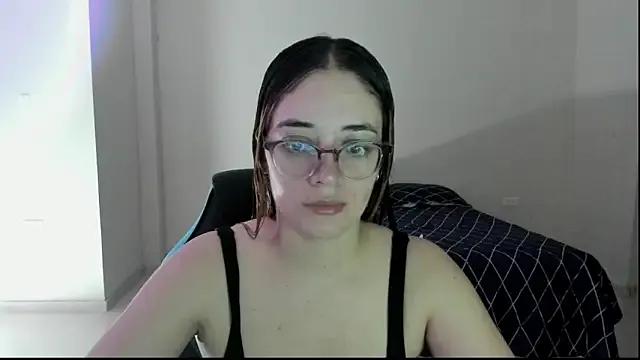 atenas_05_ from StripChat is Freechat