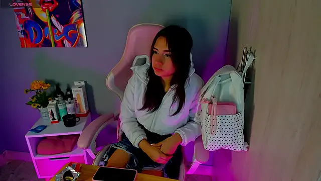 Athenea__fox from StripChat is Freechat