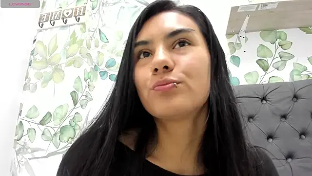 atilanadiaz7 from StripChat is Freechat