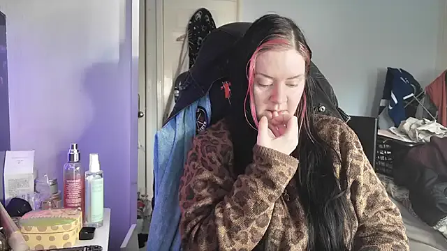 AureliaXOX from StripChat is Freechat