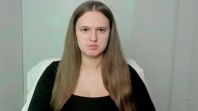 Aurora_White from StripChat is Freechat
