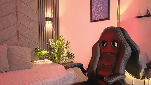 Girls: try live performances with matured performers, from dancing to quirks, in a variety of beautiful sex cams.