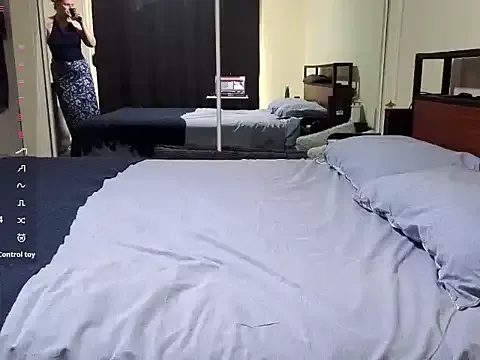 AussieKittyPurr from StripChat is Freechat