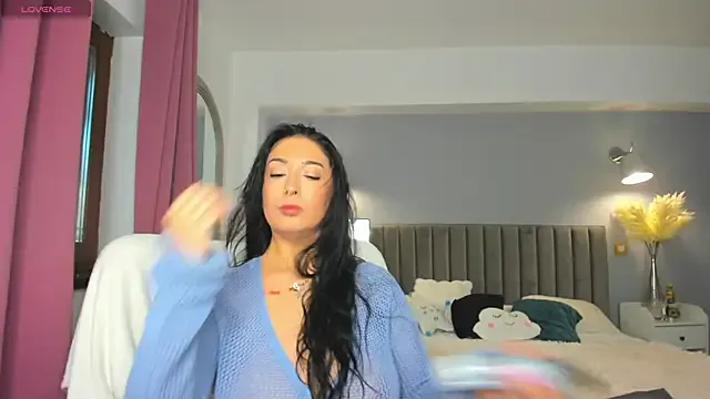 Awesome_Jolie from StripChat