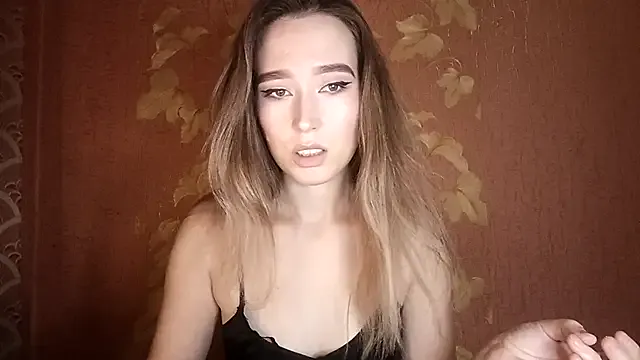 Awora_Wolf from StripChat is Freechat