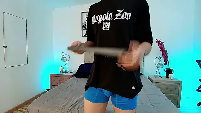 Girls: try live performances with matured performers, from dancing to quirks, in a variety of beautiful sex cams.