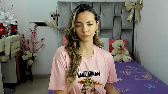 baby-miah from StripChat is Freechat