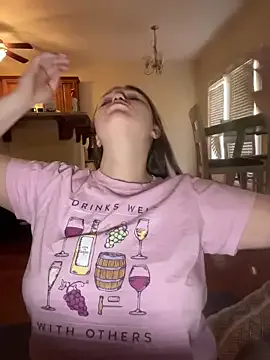 babyizzie from StripChat is Freechat