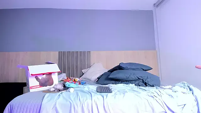 Bahianamoon_ from StripChat