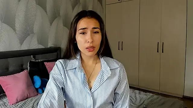 Bambiii_bby from StripChat is Freechat