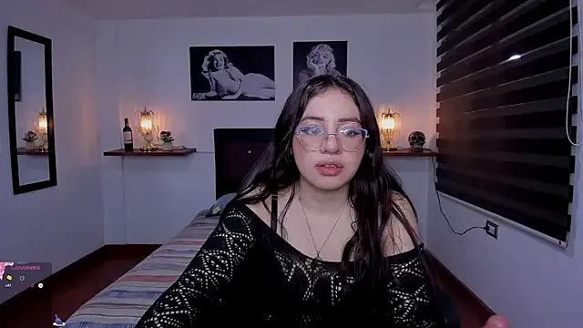 Girls: try live performances with matured performers, from dancing to quirks, in a variety of beautiful sex cams.