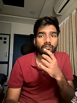 BeardedBulge from StripChat is Freechat