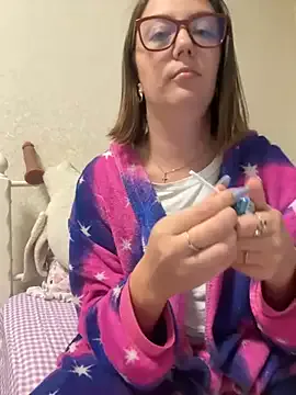 BeatriceTender from StripChat