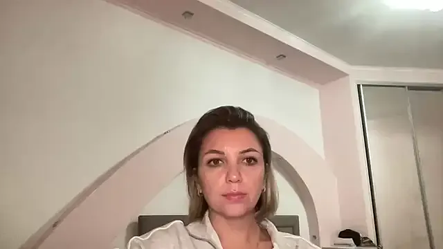 Beautysoul_ from StripChat is Freechat