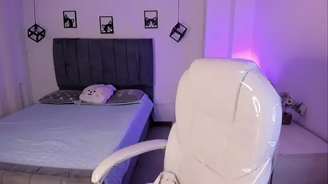 Girls: try live performances with matured performers, from dancing to quirks, in a variety of beautiful sex cams.