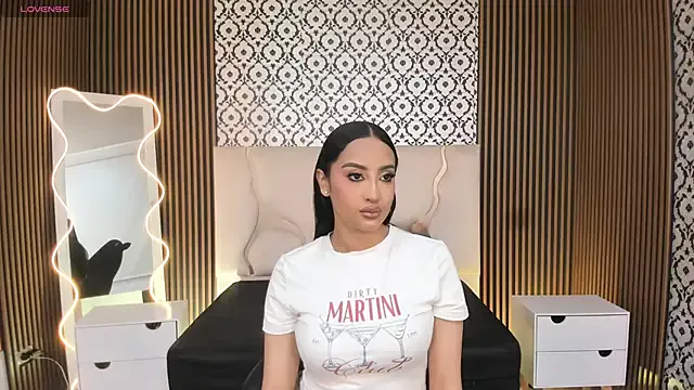 BEELLA_TAY1 from StripChat is Freechat