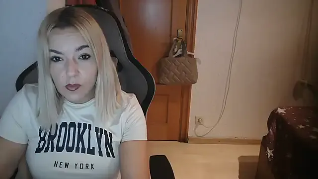 bekka__ from StripChat is Freechat