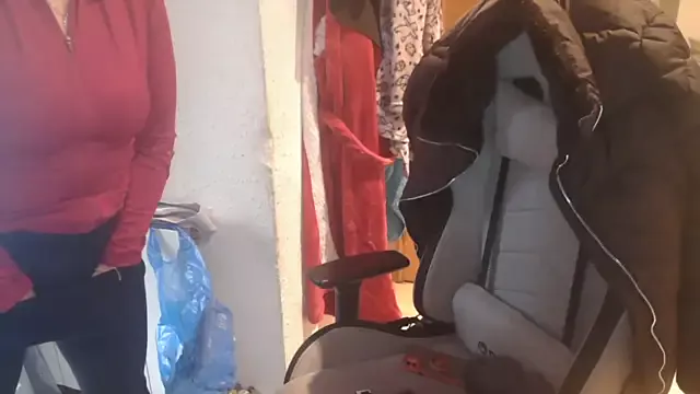 Girls: try live performances with matured performers, from dancing to quirks, in a variety of beautiful sex cams.