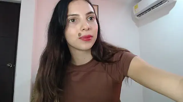 bela1xx from StripChat is Freechat