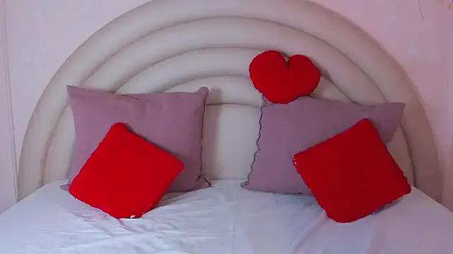 BellaaRos from StripChat