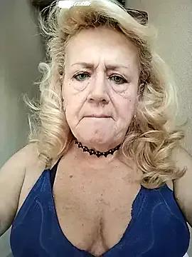 Belladama61 from StripChat is Freechat