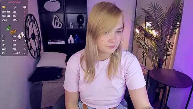 BellaDreamy from StripChat