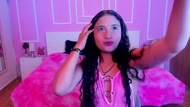 BellaSky4 from StripChat