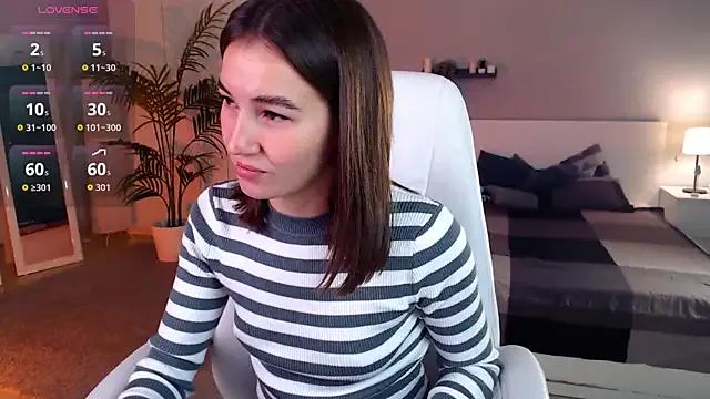 Bellla_Haddid from StripChat