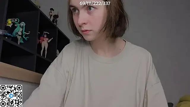 bertamimi from StripChat is Freechat