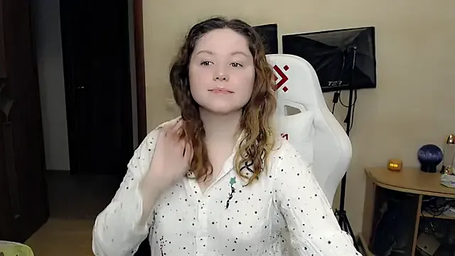 BettyGinger from StripChat