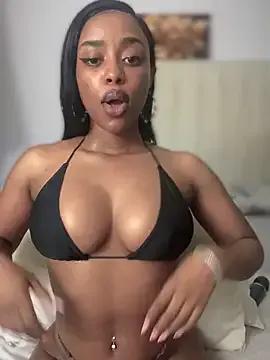 BhadBhad_Kitty from StripChat is Freechat