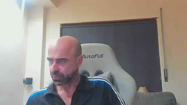 Bicopflirt from StripChat is Freechat