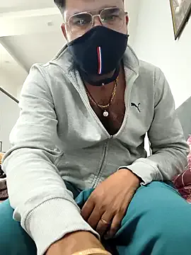 bigdick_lickingexpert08 from StripChat is Freechat