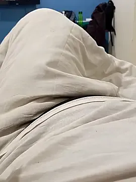 bigtelugubhama from StripChat is Freechat