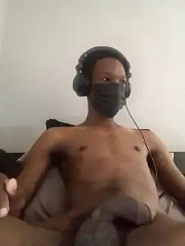 blackboycarti from StripChat is Freechat