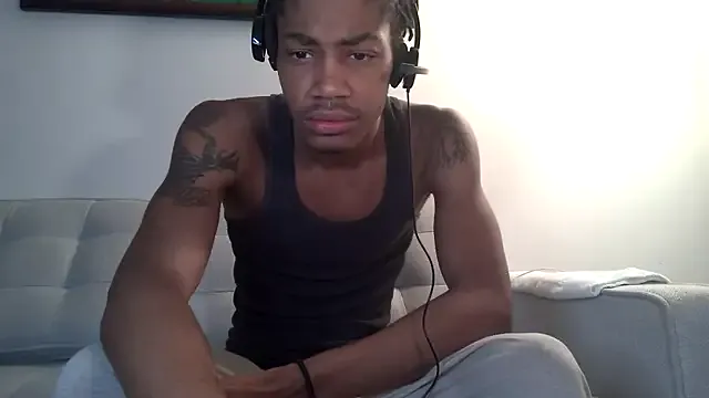 BlackBullTitus from StripChat